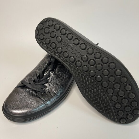 ECCO Women's Soft 7 Metallic Sneaker - Picture 3 of 9